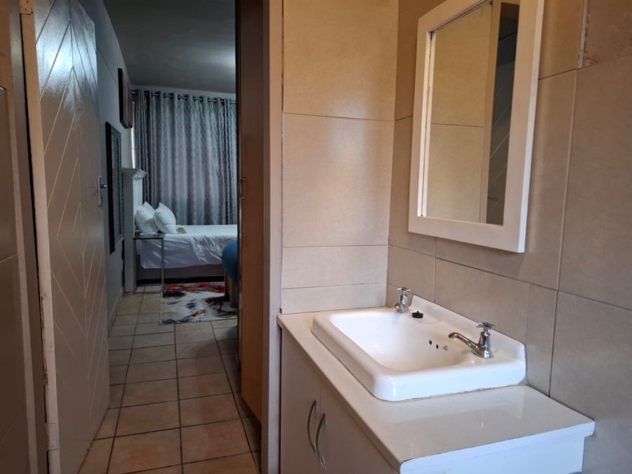 1 Bedroom Property for Sale in Bloemfontein Free State